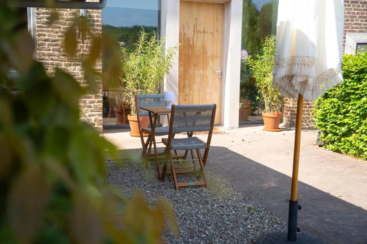 Tweezeven Bed & Breakfast Geulle